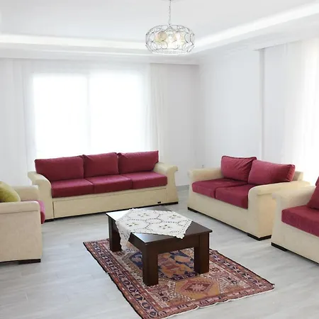 Yyy Villa Okcular